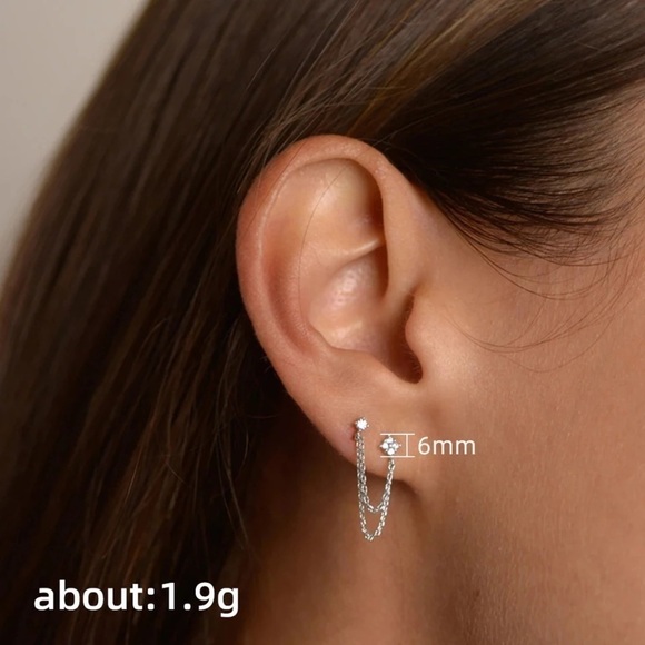 925 Sterling Silver Stud Double Piercing Platinum Earrings - Picture 3 of 5